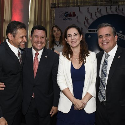 [OAB-BA entrega mais de 300 carteiras a jovens advogados e advogadas]