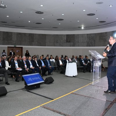 [Simpósio discute futuro do mercado de gás no Brasil]