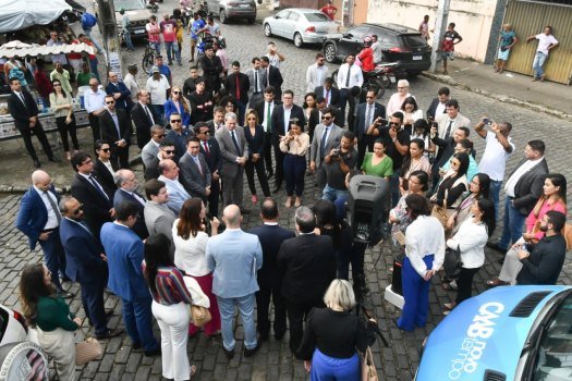 [ Em atuação célere, OAB da Bahia derruba liminar e realiza desagravo a advogados de Uruçuca]